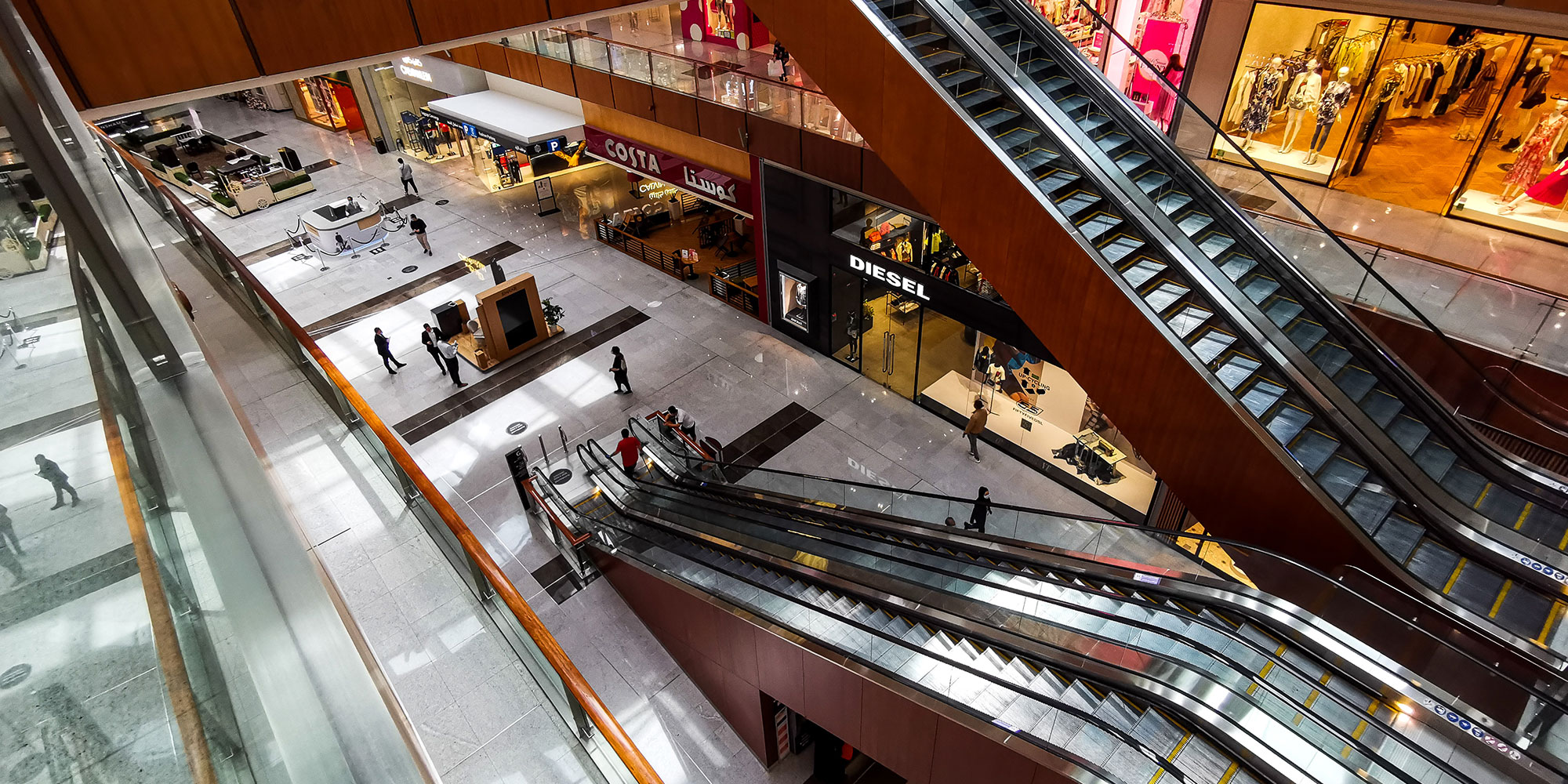 STAIRWAY TO SHOPPING