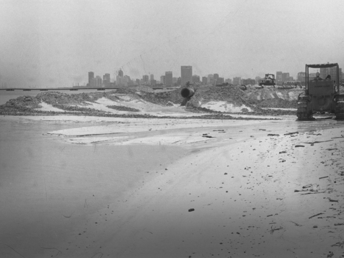 Abu Dhabi Corniche in 1979