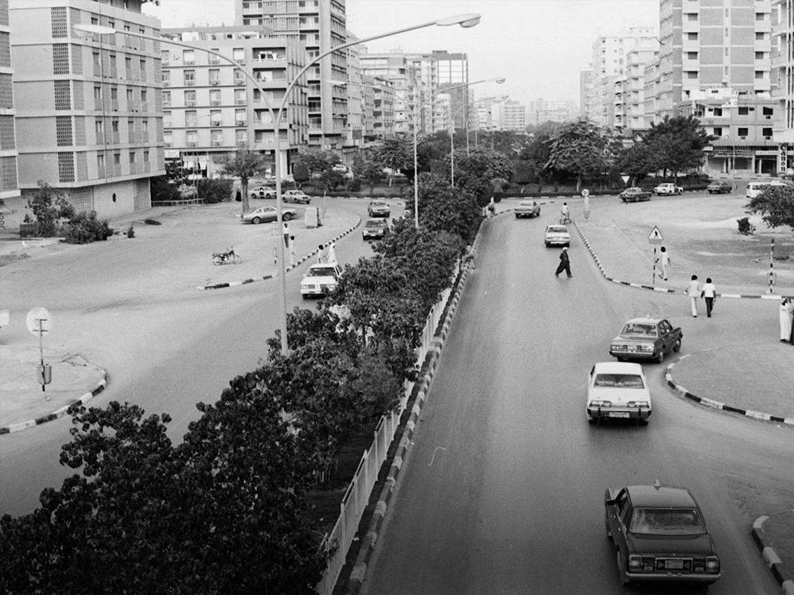 1981: Khalifa street in Abu Dhabi.
