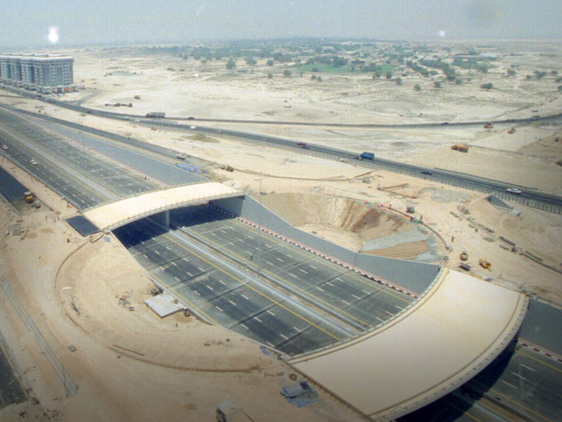 1993: Defence Roundabout construction work in progress on Sheikh Zayed road in Dubai.