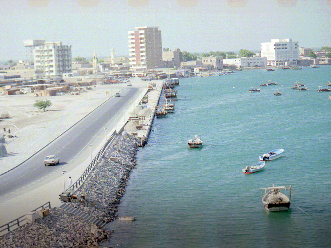 1987: An aerial view of Ras Al Khaimah Corniche.